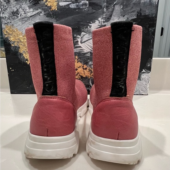 VALENTINO BY MARIO VALENTINOMelissa Logo Sock Sneakers sz 7.5 - Picture 3 of 8